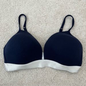 Halogen Lightly Lined Wireless Bra